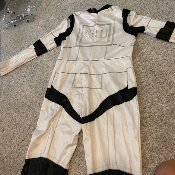 Star Wars Stormtrooper costume with mask - Picture 8 of 13